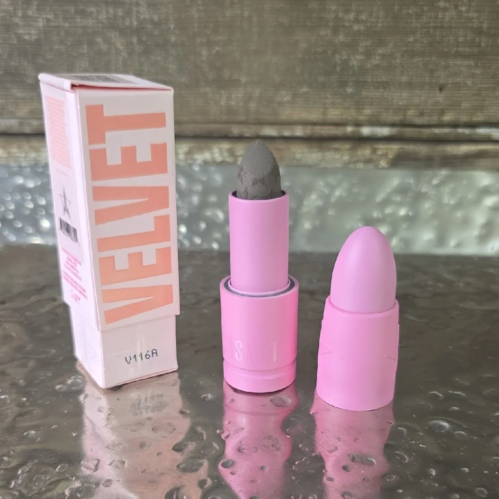 Jeffree Star Velvet Trap Lipstick, Grave Digger, NEW